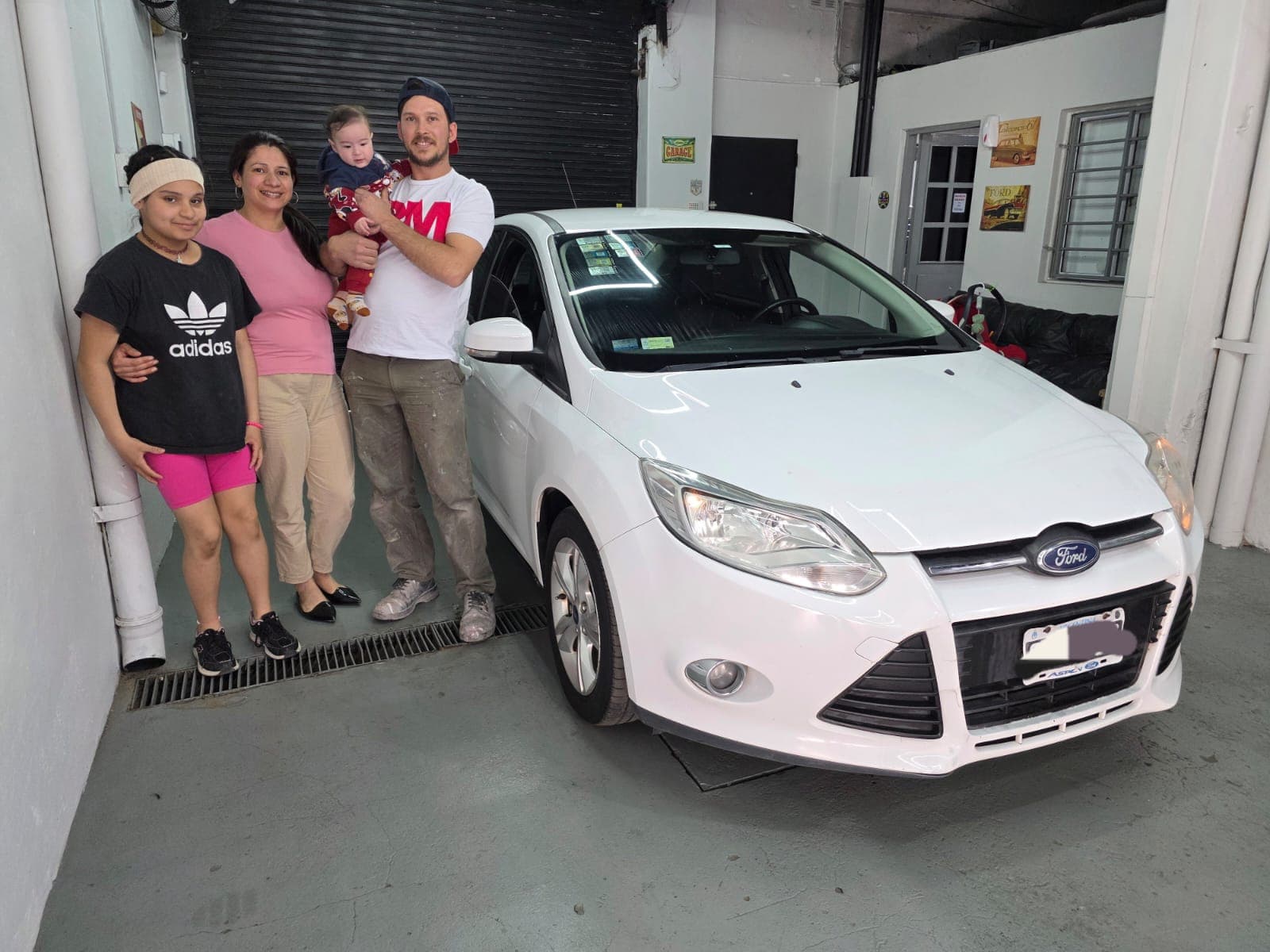 Familia con Ford Focus